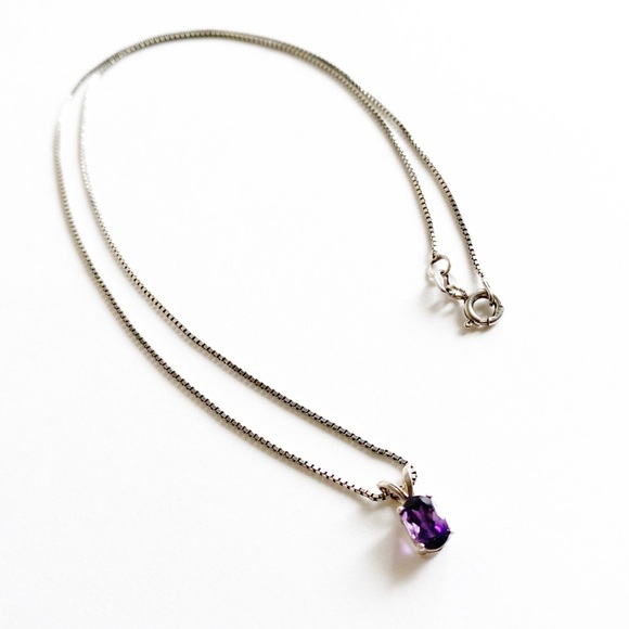 Vintage Sterling Silver Amethyst Pendant Necklace - Picture 2 of 7